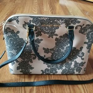 Michael Kors Lg Dome Cream Black Lace Handbag